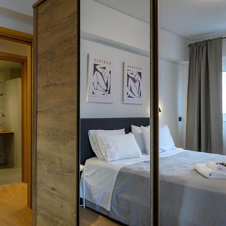Plato 88 Apartment Каламата Екстериор снимка