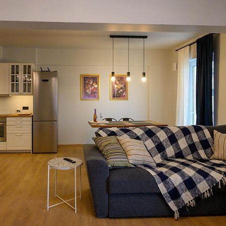 Plato 88 Apartment Каламата Екстериор снимка