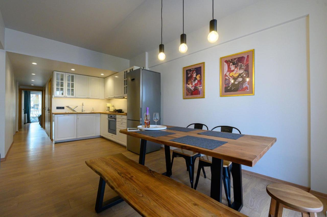 Plato 88 Apartment Каламата Екстериор снимка