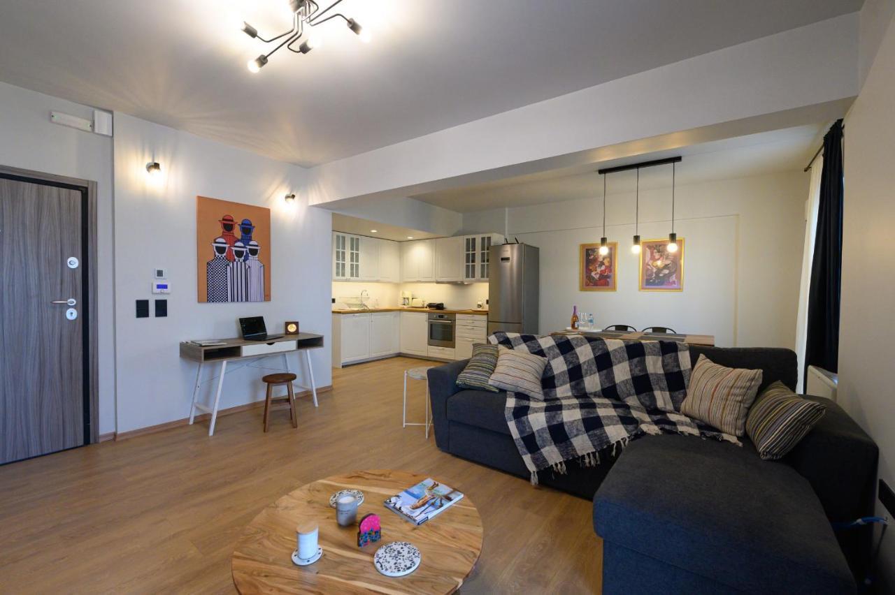 Plato 88 Apartment Каламата Екстериор снимка
