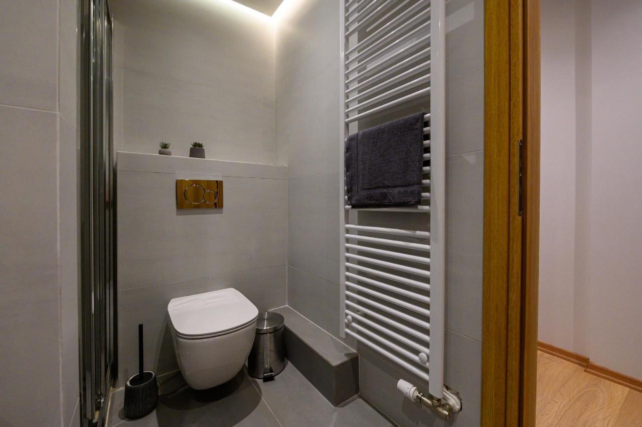 Plato 88 Apartment Каламата Екстериор снимка