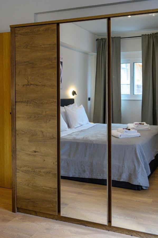 Plato 88 Apartment Каламата Екстериор снимка