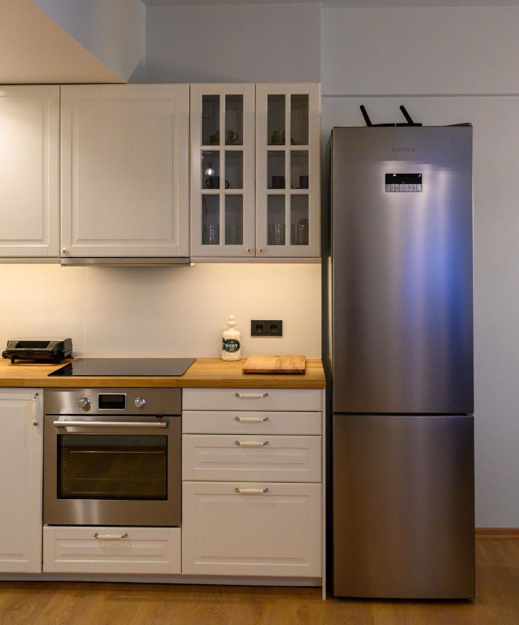 Plato 88 Apartment Каламата Екстериор снимка