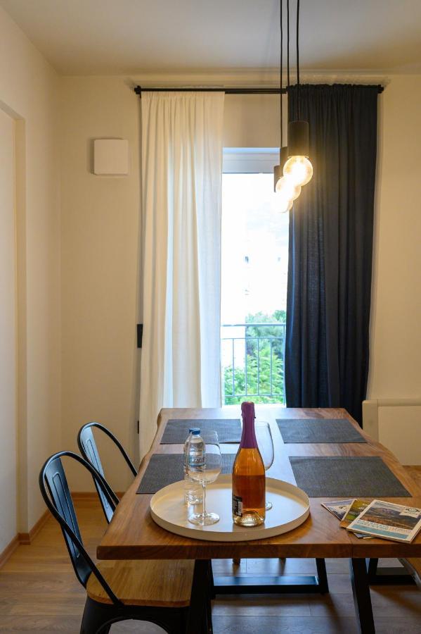 Plato 88 Apartment Каламата Екстериор снимка