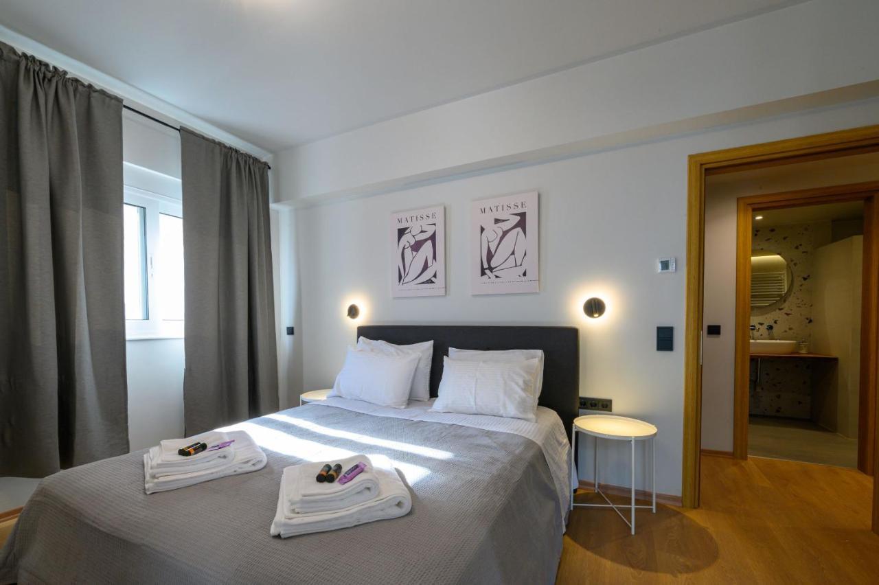 Plato 88 Apartment Каламата Екстериор снимка