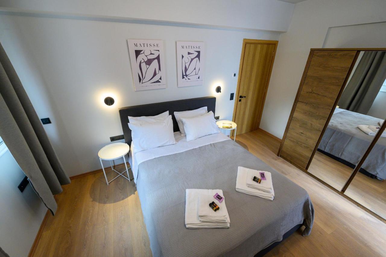 Plato 88 Apartment Каламата Екстериор снимка